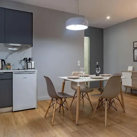 Modern, Quite 1-Bdr Apt 5 Min Walk To Acropolis 雅典 Exterior photo