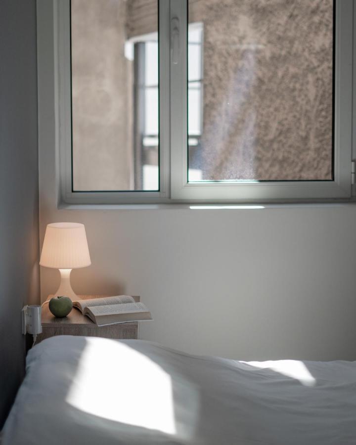 Modern, Quite 1-bdr 5 Min Walk To Acropolis